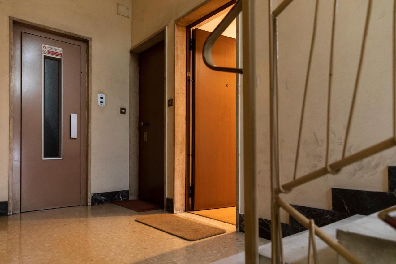 Dimora Certosa - Milano Apartment ภายนอก รูปภาพ
